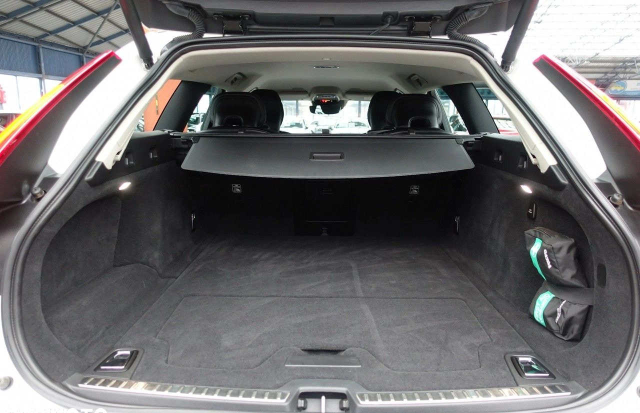 Volvo V90 Cross Country cena 219900 przebieg: 85000, rok produkcji 2020 z Kętrzyn małe 781